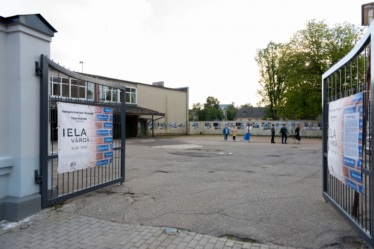 Fotoklubs Moments Un Talsu Fotoklubs Atklāj Izstādi "Iela Vārdā ...